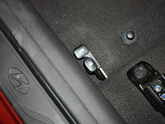 朗动 2012款 1.6L 自动 尊贵型