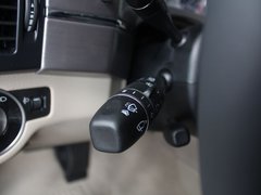 北京奔驰  GLK300 4Matic 3.0 AT 方向盘右侧控制杆