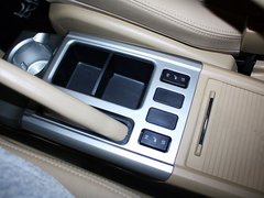 哈弗H6 2012款 2.4L 自动 两驱精英型 5座