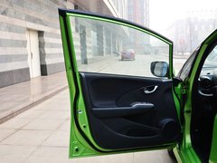 飞度（进口） 2013款 1.3L CVT 混合动力版