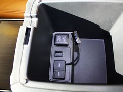 艾力绅 2012款 2.4L 自动 VTi豪华版 7座
