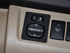 汉兰达 2012款 2.7L 自动 至尊版 7座