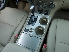 汉兰达 2012款 2.7L 自动 豪华版 7座
