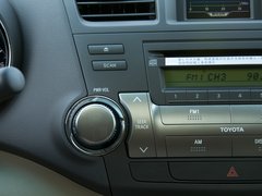 汉兰达 2012款 2.7L 自动 豪华版 7座