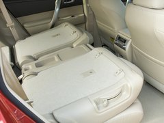 汉兰达 2012款 2.7L 自动 豪华版 7座
