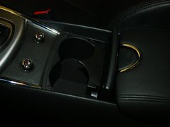 英菲尼迪G 2013款 G25 2.5L 自动 豪华运动版