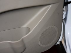 陆风X8 2012款 2.4L 手动 探索版汽油4X4豪华型 5座