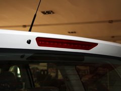陆风X8 2012款 2.4L 手动 探索版汽油4X4豪华型 5座