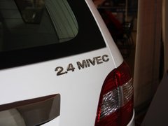 陆风X8 2012款 2.4L 手动 探索版汽油4X4豪华型 5座