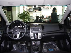 东风悦达起亚  1.6L 手动 中控台整体