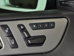 奔驰M级AMG 2012款 ML63 5.5T AMG 5座
