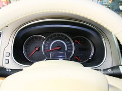 东风日产  天籁 2.0L CVT 方向盘后方仪表盘
