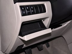奔腾B70 2012款 1.8L 手动 时尚型