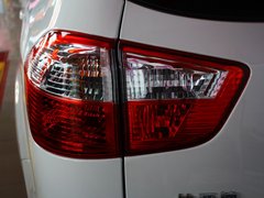 比亚迪S6 2013款 劲悦版 2.0L 手动 尊贵型 5座