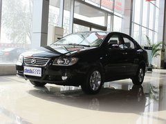 力帆汽車  1.6 CVT 車輛左前45度視角
