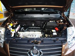 吉利全球鹰  GX7 2.0 MT 发动机局部特写