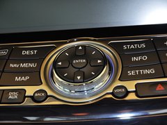 英菲尼迪FX 2013款 FX50 5.0L 自动 巅峰版 5座