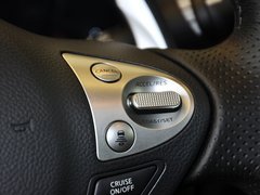 英菲尼迪FX 2013款 FX50 5.0L 自动 巅峰版 5座