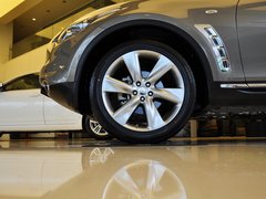 英菲尼迪FX 2013款 FX37 3.7L 自动 超越版 5座