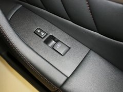 英菲尼迪FX 2013款 FX37 3.7L 自动 五周年限量版 5座