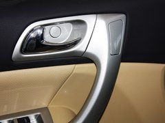哈弗H6 2012款 2.0T 手动 绿静四驱精英型 5座