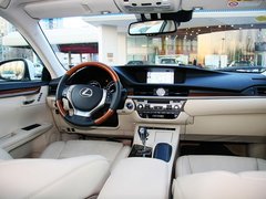 雷克萨斯ES 2013款 2.5 CVT 300h 豪华版
