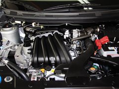 东风日产  1.6L 自动 发动机主体特写