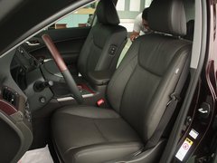一汽丰田  3.0L 自动 驾驶席座椅前45度视图