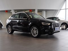奥迪(进口)  Q3 2.0T 车辆右侧45度角