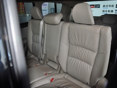 广汽本田  2.4L 自动 第二排座椅45度视角