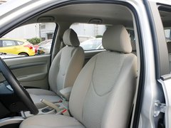 陆风X8 2012款 2.0T 手动 探索版柴油4X4豪华型 5座