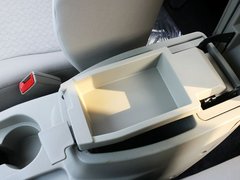 陆风X8 2012款 2.0T 手动 探索版柴油4X4豪华型 5座