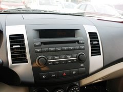 陆风X8 2012款 2.0T 手动 探索版柴油4X4豪华型 5座