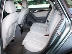 一汽奥迪  35TFSI 第二排座椅正视图