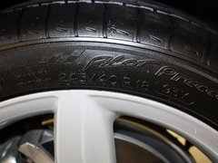 一汽奥迪 奥迪A4L 40TFSI DCT 后轮型号特写