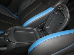 飞思 2012款 1.6T 自动 豪华版