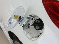 飞思 2012款 1.6T 自动 豪华版