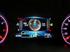 比亞迪  1.5T 手動(dòng)