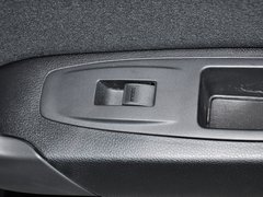奔腾B90 2012款 2.0L 手动 舒适型