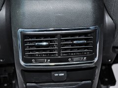 奔腾B90 2012款 2.0L 手动 舒适型