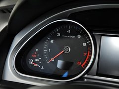 奥迪Q7 2013款 35TFSI 技术型 5座