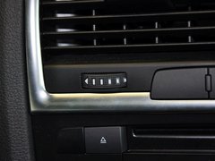 奥迪Q7 2013款 3.0T 35TFSI进取型 5座