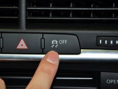 奥迪Q7 2013款 3.0T 35TFSI进取型 5座