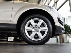 奥迪Q7 2013款 3.0T 35TFSI进取型 5座