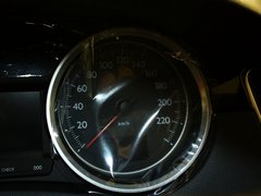 标致508L 2012款 2.3L 自动 罗兰加洛斯版