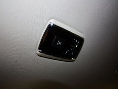 标致508L 2012款 2.3L 自动 罗兰加洛斯版