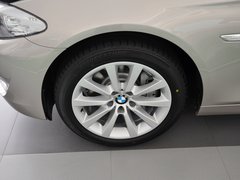 宝马5系 2013款 530Li 3.0L 领先型