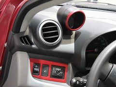 奥拓 2013款 1.0L 自动 炫酷型