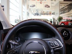 捷豹  XJL 3.0SC AT 方向盘后方仪表盘