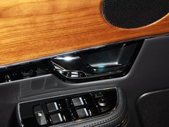 捷豹XJ 2013款 2.0T 自动 全景商务版